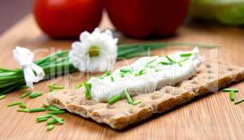 Knäckebrot und Kräuter/ crispbread and herb