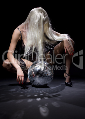 dark glitterball dance