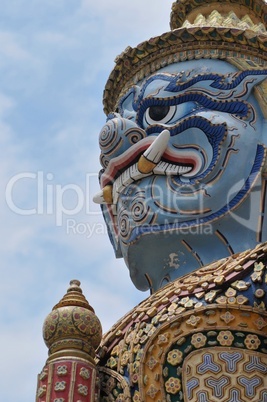 guardian statue in thai temple