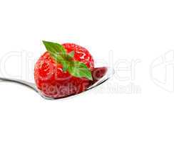 Erdbeere auf Löffel / strawberry on spoon