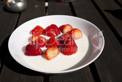 Strawberries with cream