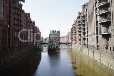 Fleet in hamburger Speicherstadt