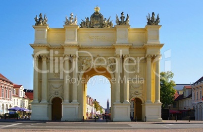 Brandenburger Tor in Potsdam mit Krone