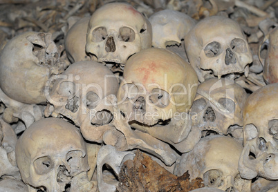 human skuls in cambodia