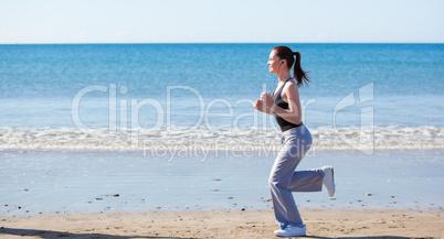 Joggerin am Strand