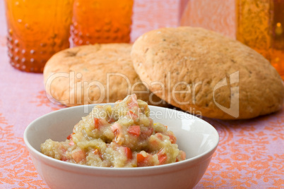 Auberginencreme mit Tomaten - Aubergine cream with tomatoes