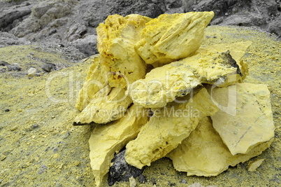 Sulphur stones