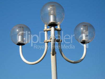 round streetlamps