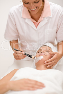 Facial mask - Woman at beauty treatment
