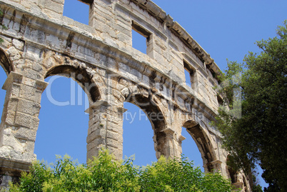 Pula 08