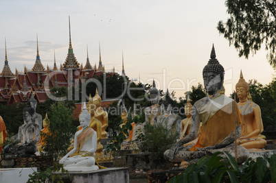 Buddha's figures before Wat Phai Rong Wua