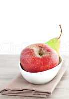 Apfel und Birne / apple and pear