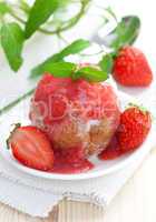 Quarkbällchen mit Erdbeersauce / quark ball with strawberry sau