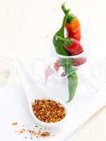 Peperoni und Samen / chilli and seeds