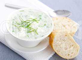 Gurkensuppe mit Dill / cucumber soup with dill