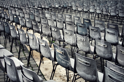 Stuhlreihen Petersplatz Rom