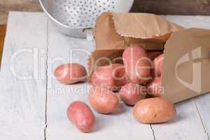 Kartoffeln und Sieb
