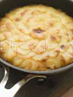 Pomme Anna Cake in a Frying Pan