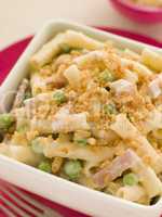 Macaroni Cheese with Peas Ham and a Toasted Crumb