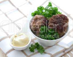 Frikadellen mit Senf / meat balls with mustard