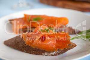 Smoked salmon with dille