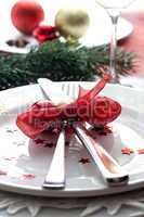 festliches Weihnachtsgedeck / christmas place setting with ribbo