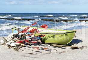 Fischerboot am Meer - Boat at the Ocean