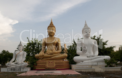 Buddha's figure in the Wat Phai Rong Wua