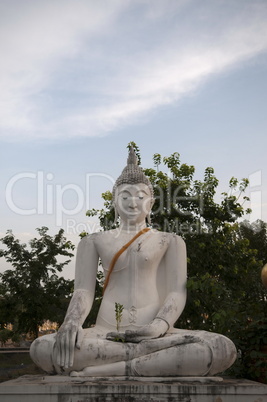 Buddha's figure in the Wat Phai Rong Wua