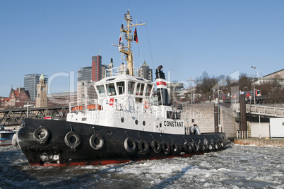 Schlepper an den Landungsbrücken