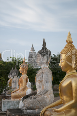 Buddha's figure in the Wat Phai Rong Wua