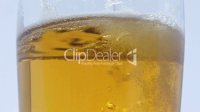 Frisch gezapftes Bier - Fresh Beer close-up
