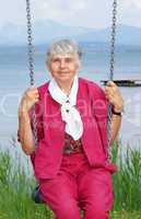 Seniorin im Urlaub - Grandma on Holidays