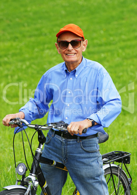 Senior mit Fahrrad - Happy Senior with Bike