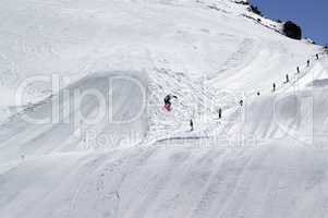 Snowboard jumping