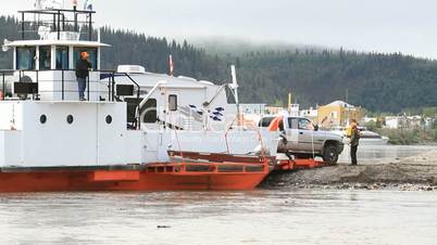 Yukon River ferry unload RV fast P HD 1464