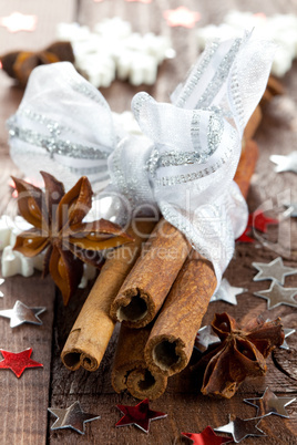 Zimtstangen / cinnamon sticks