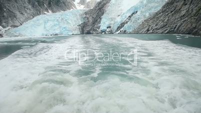 Boat cruising away from glacier P HD 8355