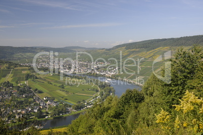 Mosel bei Wolf und Kröv