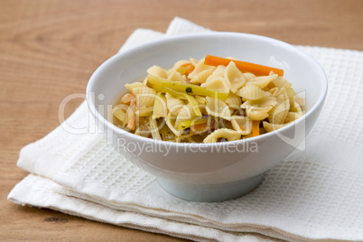 Nudelsuppe mit Gemüse - Noodle Soup with Vegetables