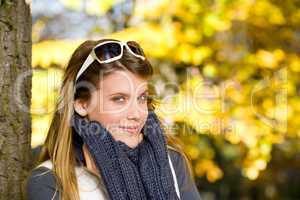 Autumn park - fashion woman with sunglasses