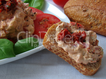 Tomatendip - Dip from tomatoes and cream cheese