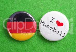2 buttons: i love fussball & deutschland