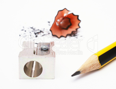 Pencil & Sharpener - Bleistift & Anspitzer
