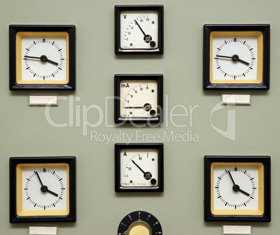 Old Precisition Clock - Alte Präzisions Uhr