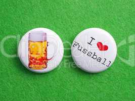 2 buttons macro - i love fussball & beer