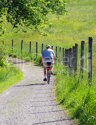 Senior beim Radfahren - Senior cycling