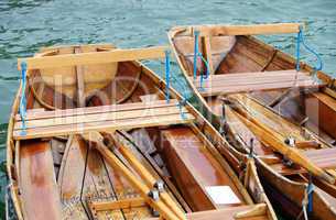 Ruderboote am Wasser - Roawing Boats