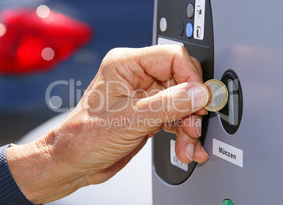 Bezahlen am Parkautomat - Parking Fee