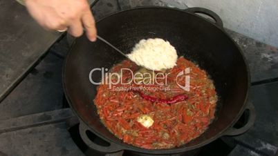 Video recipe of cooking pilaf